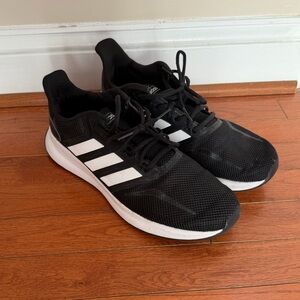 Adidas Men's 10 Black and White Sneakers
